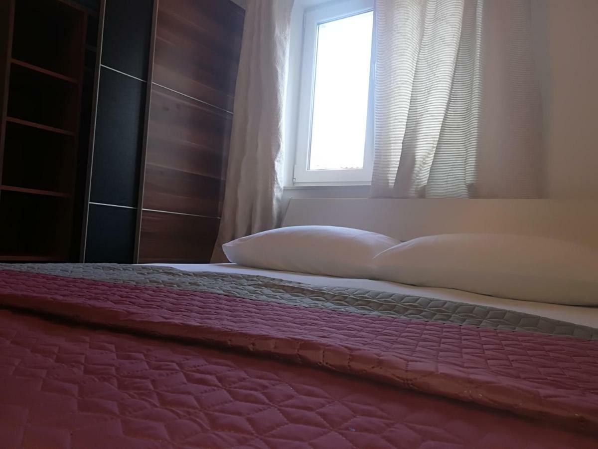 Apartman Brzovic Omiš Dış mekan fotoğraf